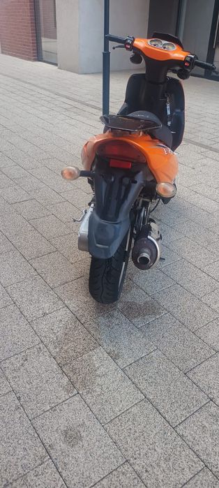 Vând scuter de 49