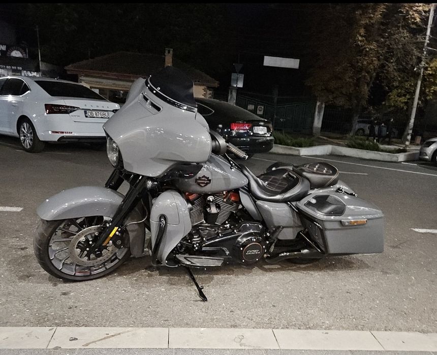 Harley Davidson Street Glide CVO
