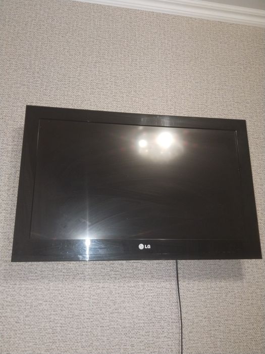 Продам телевизор LG и духовку б/у