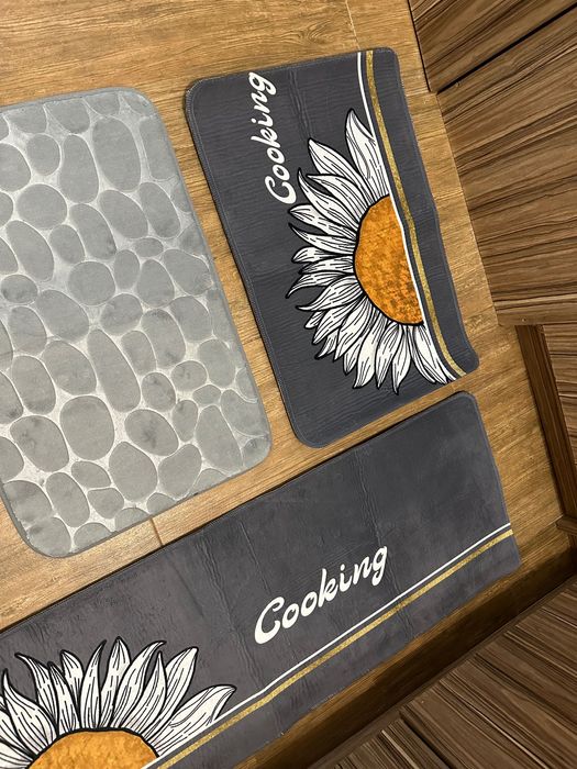 Килимчета два броя за кухня