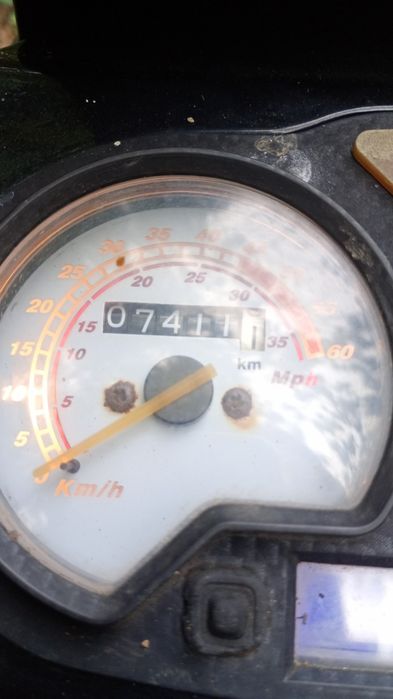 Vînd scuter de 50cc 4 t