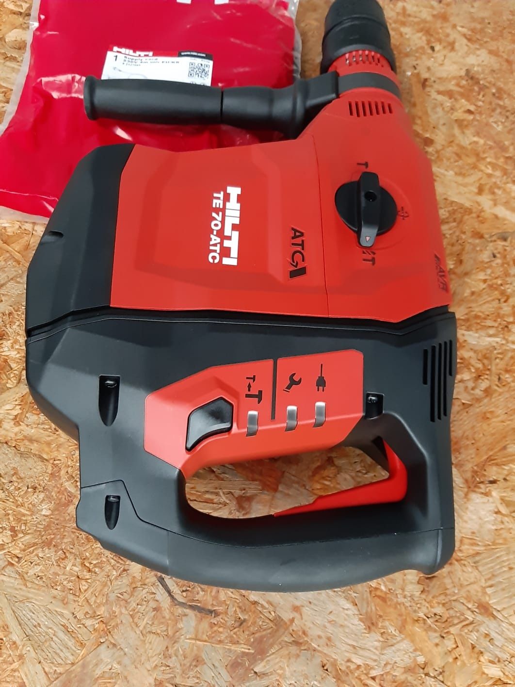 Hilti rotopercutor Te 70 nou