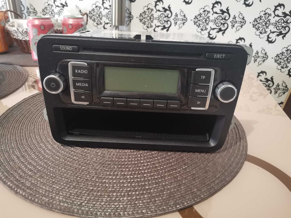 Vand 2 casetofon de masina