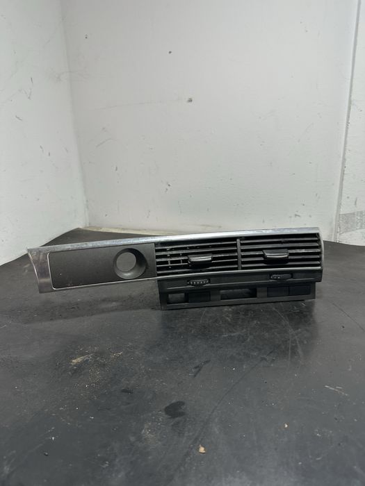 Grila bord centrala Audi A6 C6 2005-2010 3.0 TDI 2.7 TDI 2.0 TDI