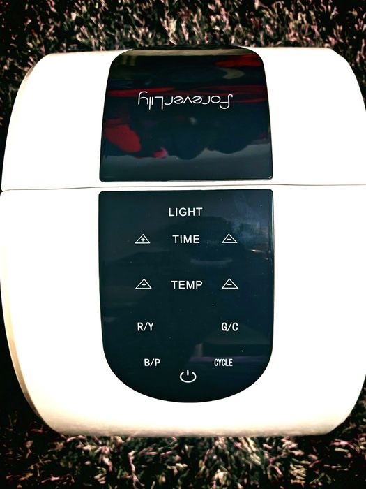 Masca fototerapie 7 culori si caldura noua.