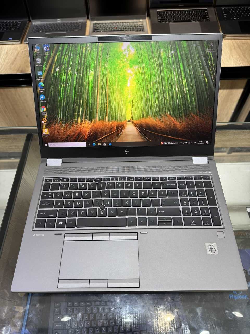 HP ZBook 15 Intel Core i9-10885H озу16гб 1T ssd Nvidio Quadro RTX 3000