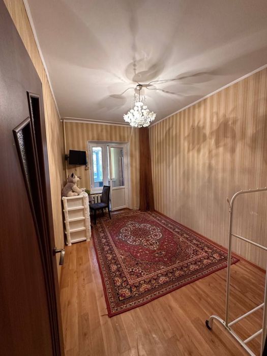 Продаеться квартира 3комнатная