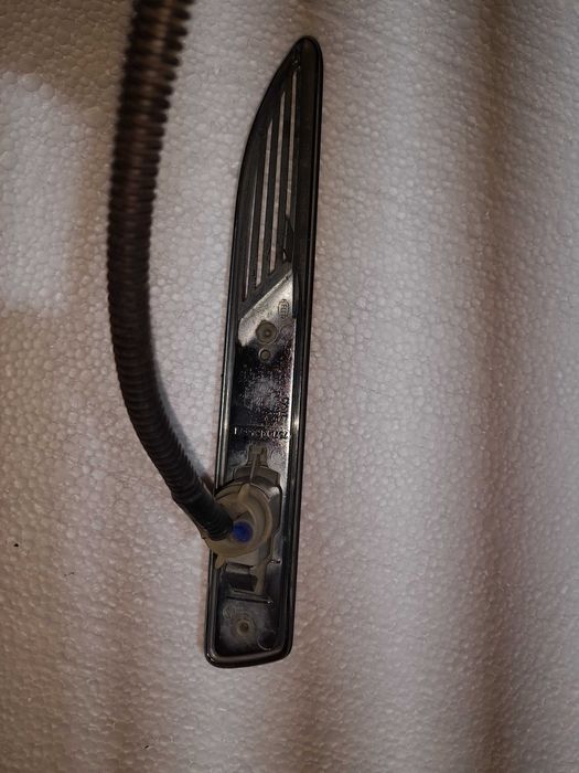 Semnalizare aripa  dr.fața FORD MONDEO mk4 an 2009