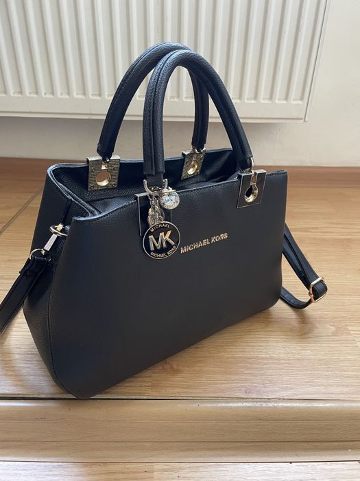 Geanta Michael Kors din piele neagra