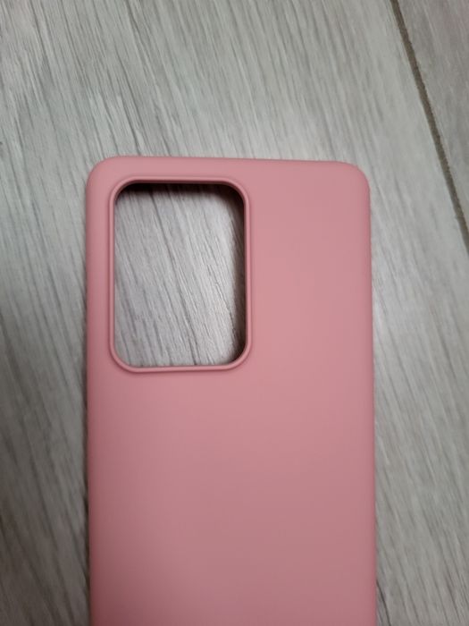 Продам чехол S20 ultra на использованный