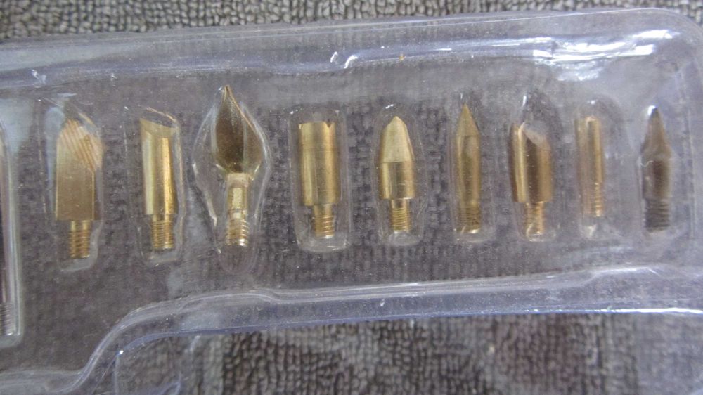 Set aparat pirogravat si lipit cu fludor in cutie Germany