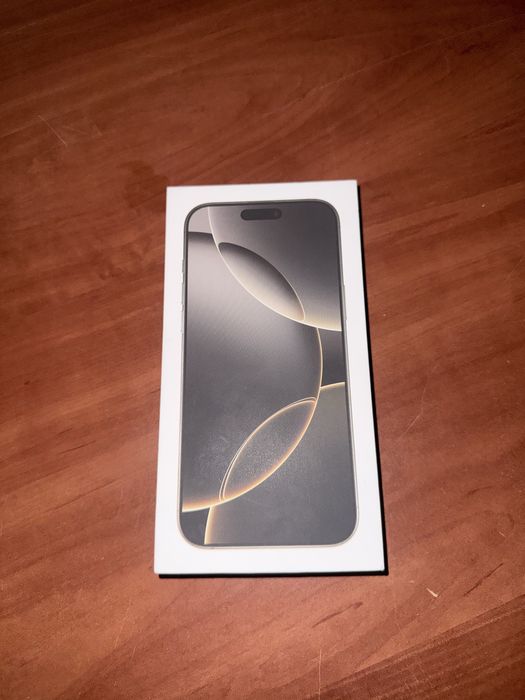 Продам Iphone 16 pro max