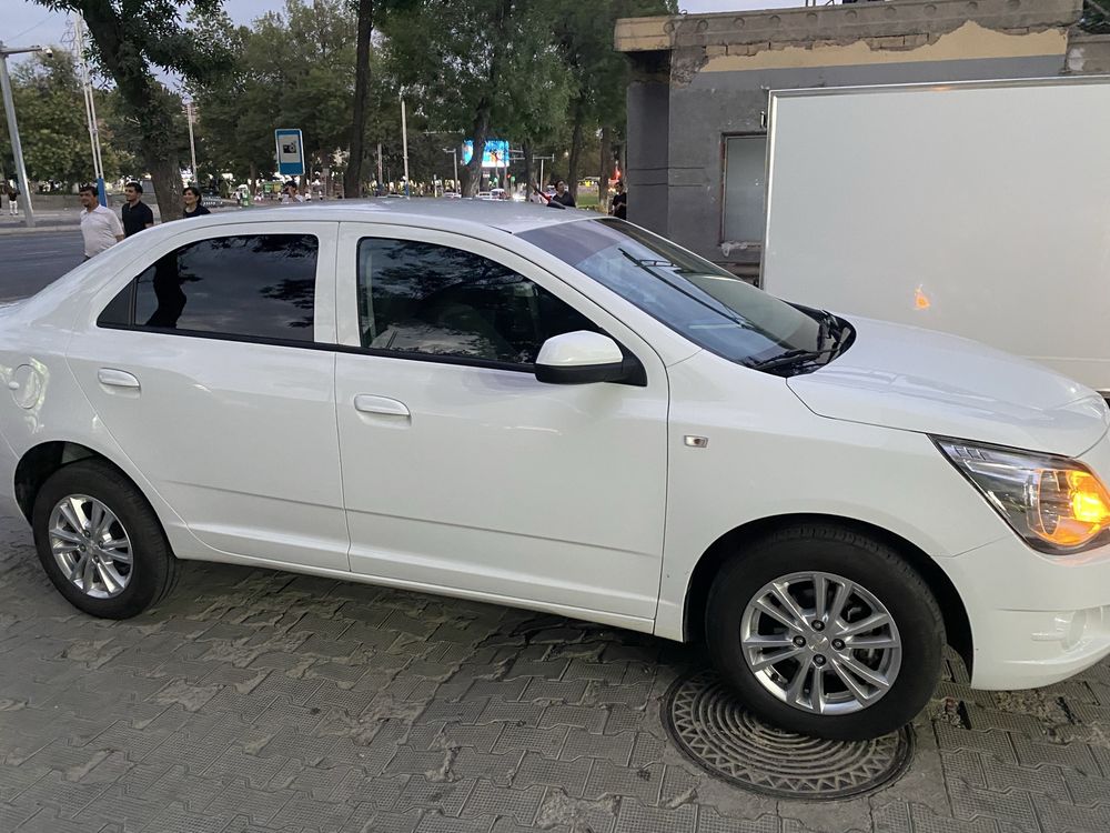 Cobalt Chevrolet yangi