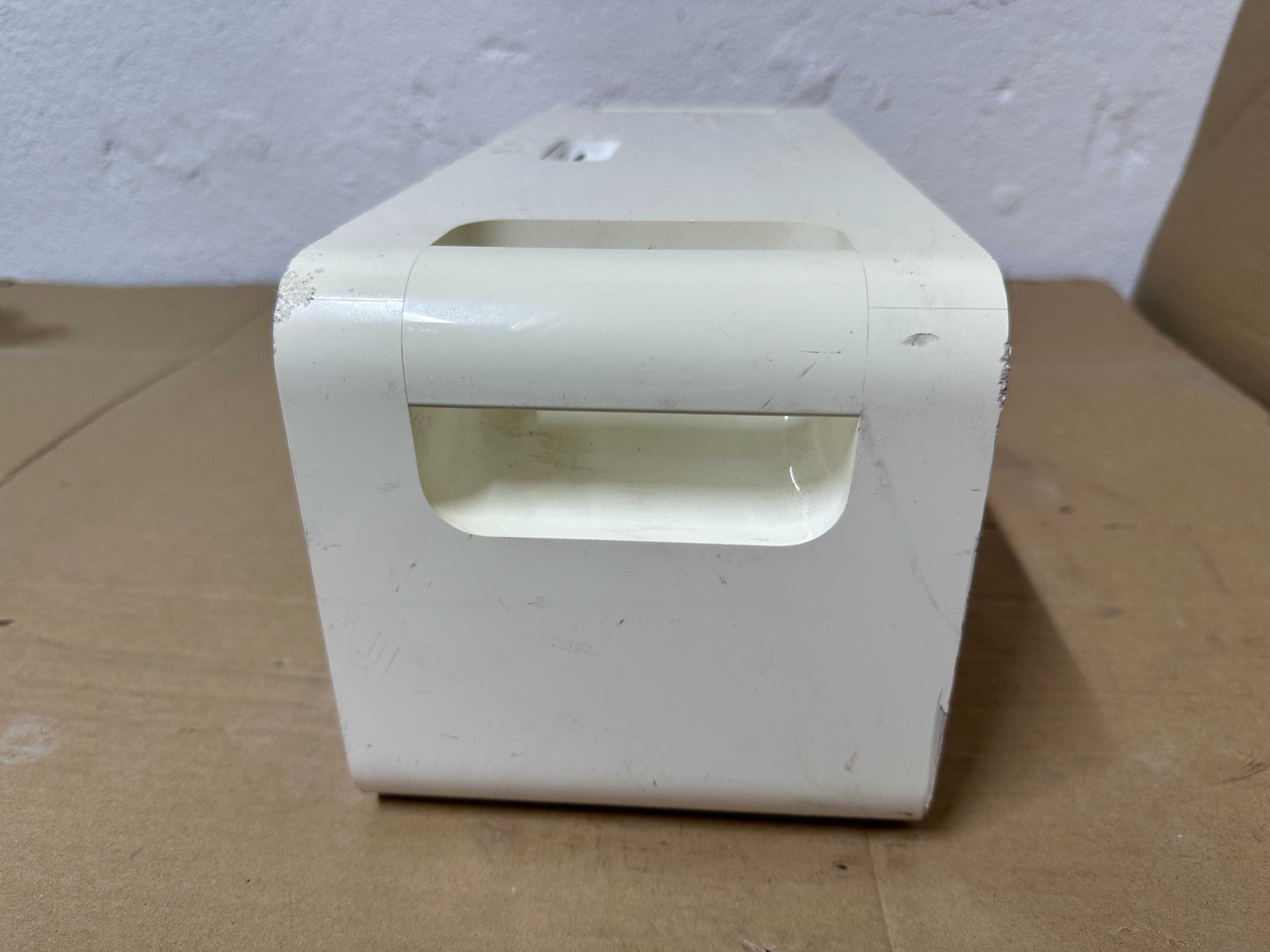 Тонколона - Apple HIFI A1121