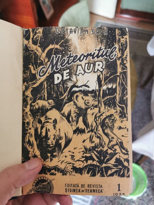 Raritate. Colectia Fascicule Științifico-Fantastice legate de calitate