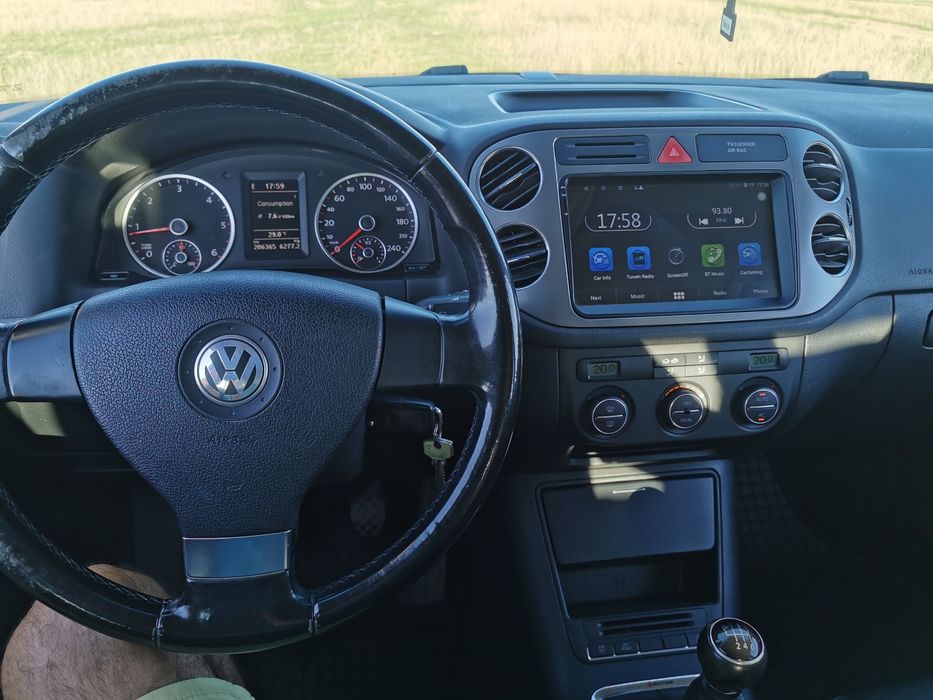 VW Tiguan 4x4 Track and Field 2010