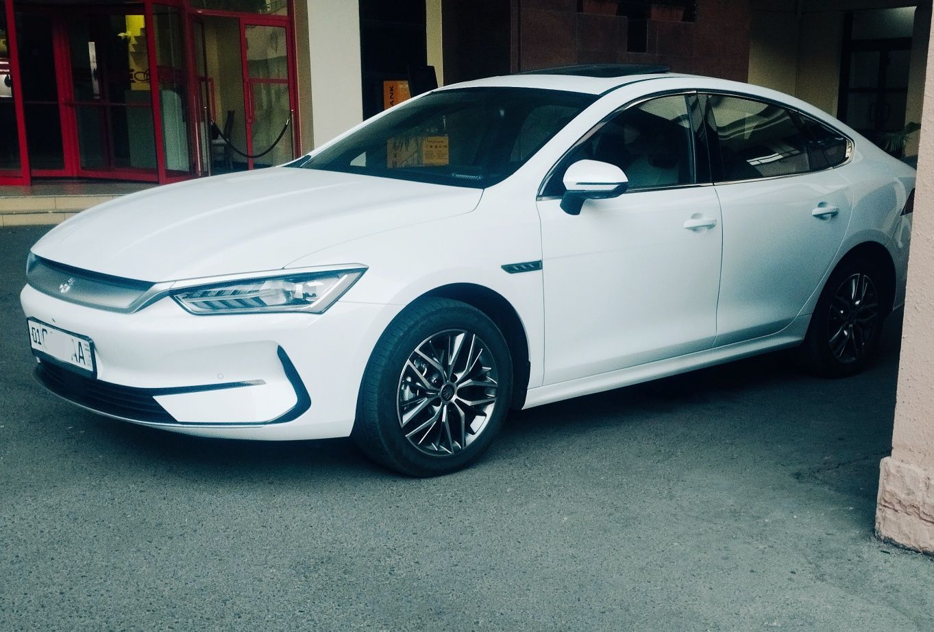 BYD QIN PLUS Beyond 510 км. 4 позиция. Люк.