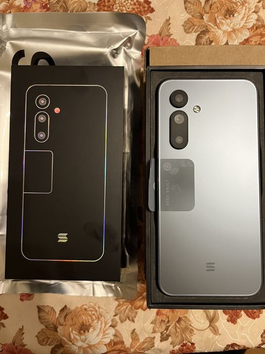 Чисто нов Android смартфон 6.36" 8GB RAM / 128GB – AMOLED, 5G, Solana