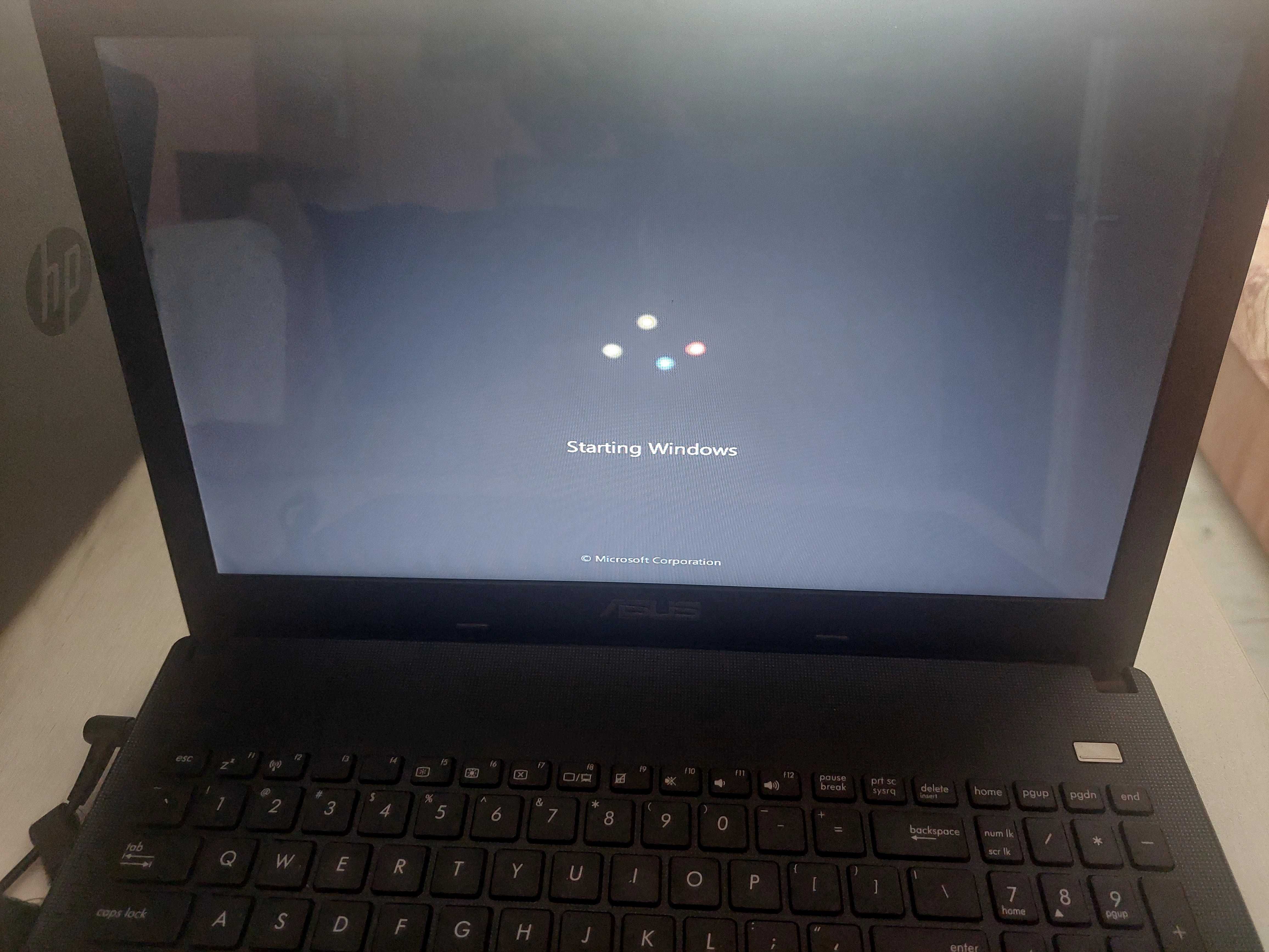 Лаптоп Asus използван