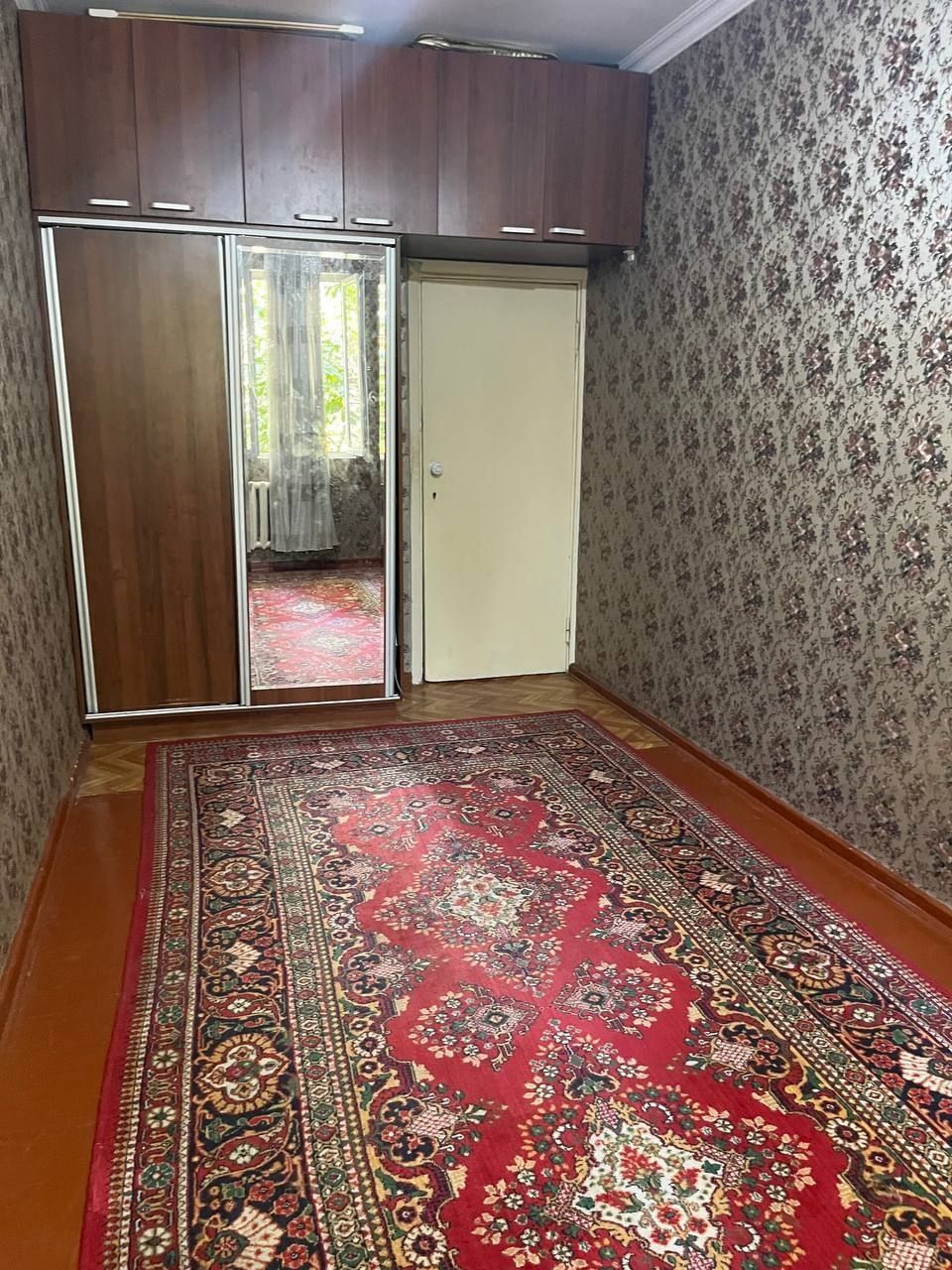 7 квартал 2*4*4, Чиланзар, 46м2, состояние среднее,