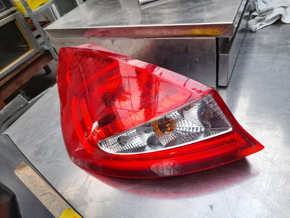 Стоп  форд фиеста Ford fiesta  1 бр 90лв