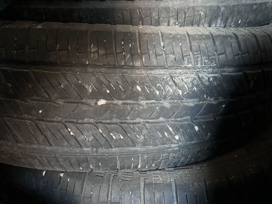 Диски и два комплекта резины  215/75 R16 разболтовка 6 139.7 шины