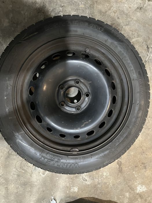 Vand set 4 cauciucuri iarna + jante tabla