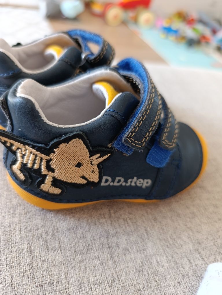 Pantofi  DD Step sport din piele  pentru baieti, 20, Albastru