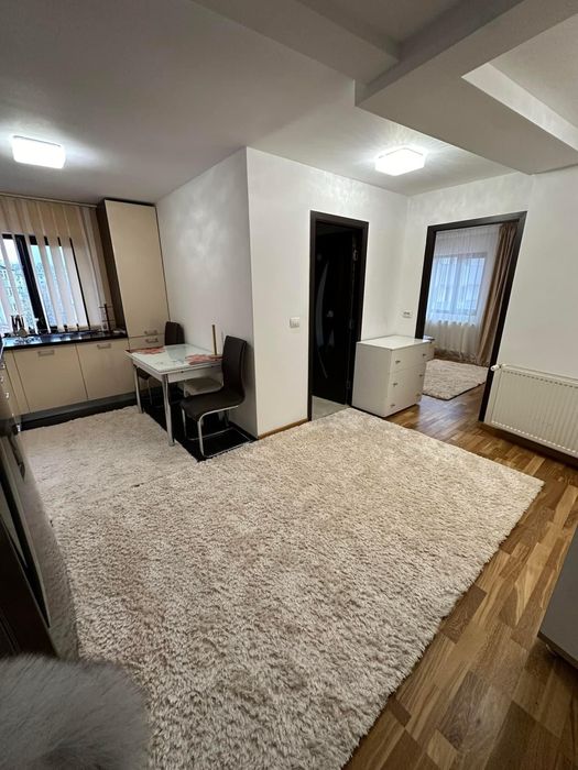 Inchiriez apartament tip penthouse ,zona traian!