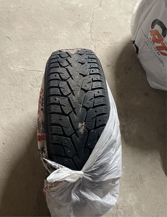 225/60/17 зимнии 4шт