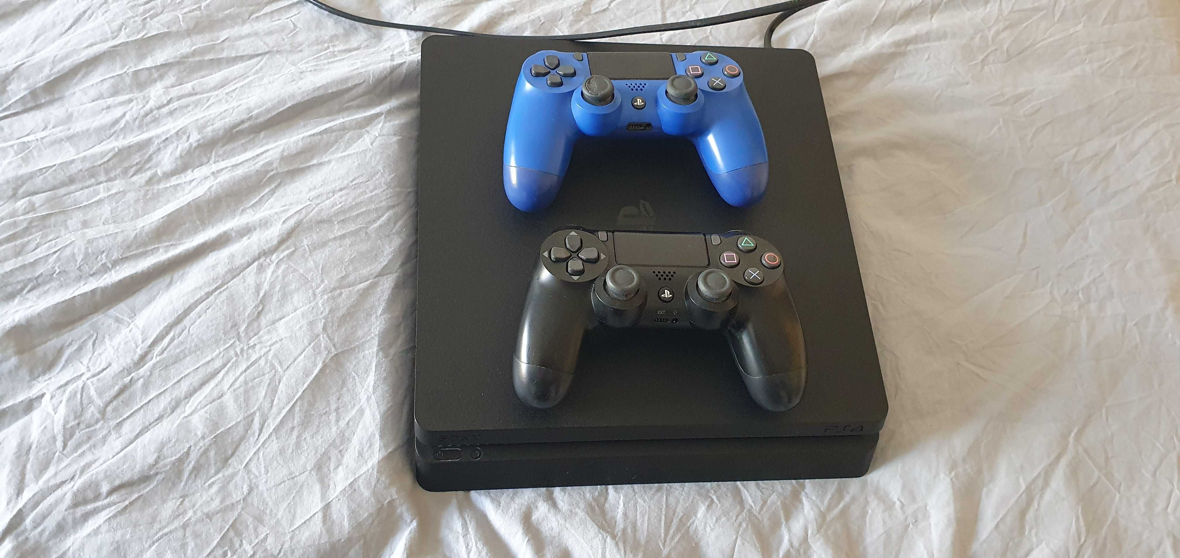 PlayStation 4 Slim 1TB + 2 controllere + 5 jocuri