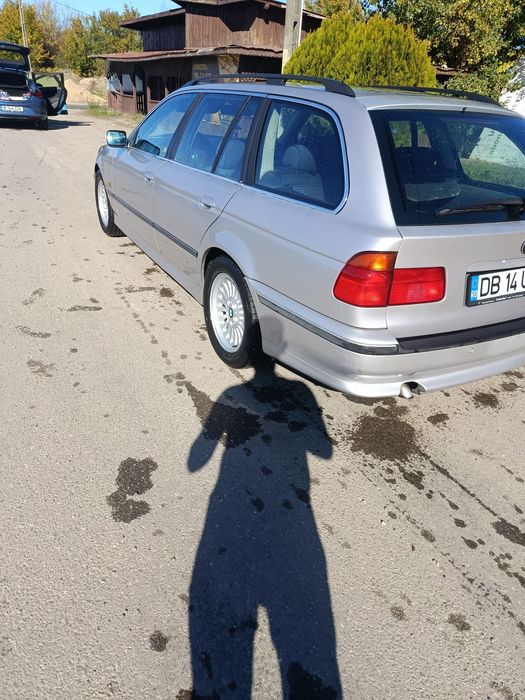Vând BMW e39 motor 2.0 TDI
