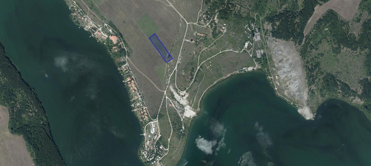 ПИ - 8500 м2 на 250 метра от брега на язовира