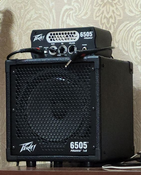 Peavey 6505 Piranha, гитарный усилитель(голова+кабинет)