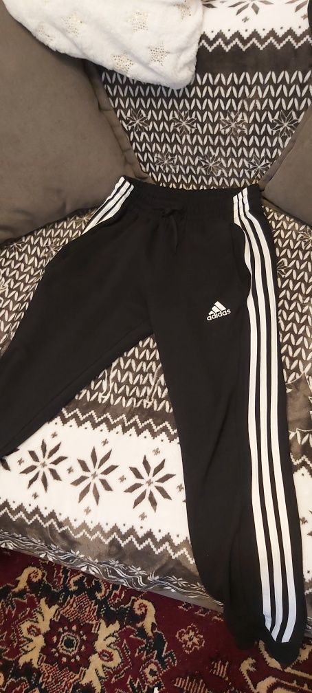 Pantaloni adidas negrii marimea s