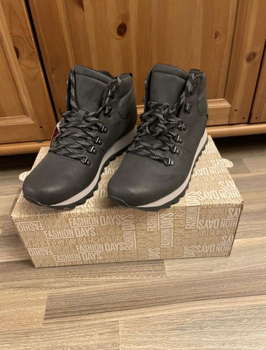 Bocanci noi Barbat Merrell