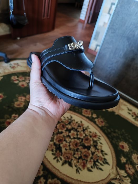 Новые повседневные шлепки