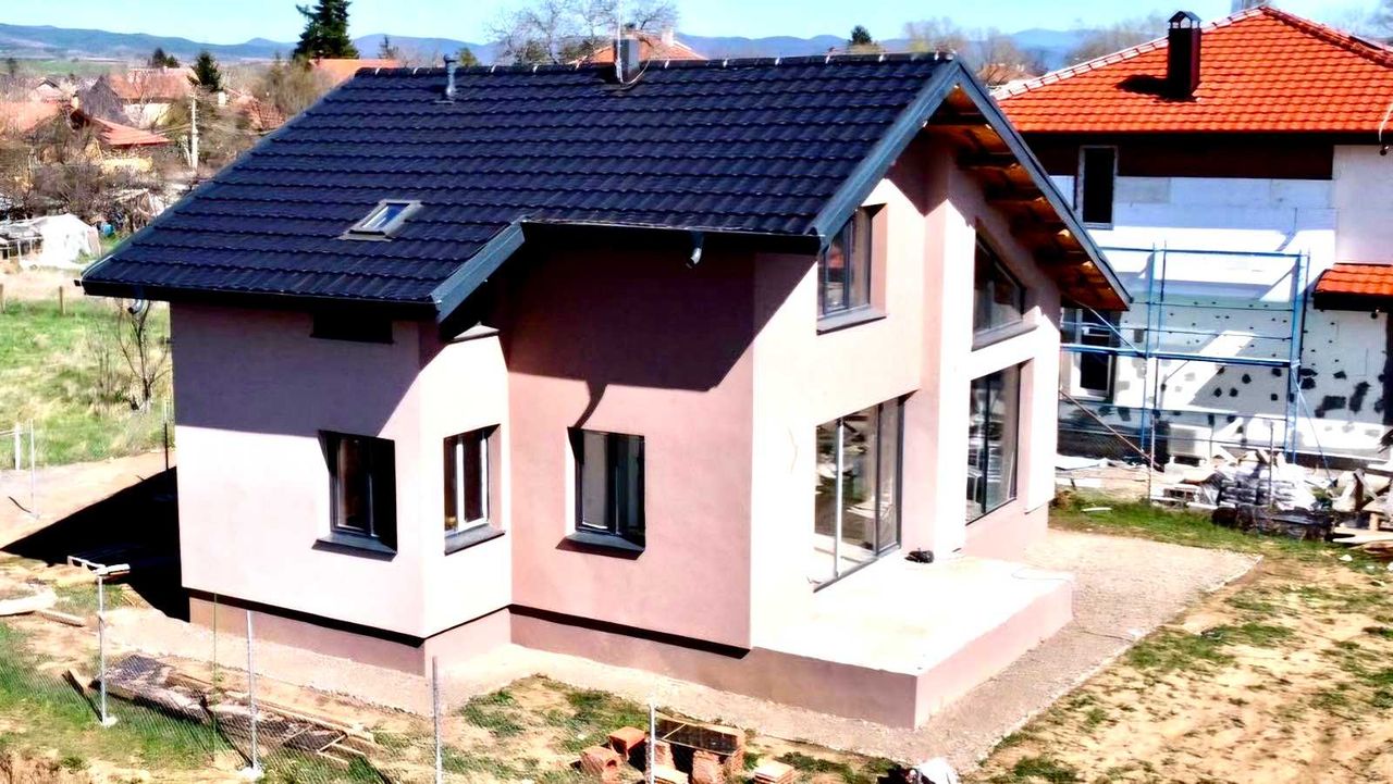 Продава се Къща в с. Житен, Област София-град - 160 кв.м за 1807 €/кв.м - Снимка #1