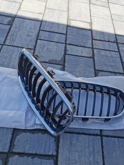 Grile BMW F34 crom/negru