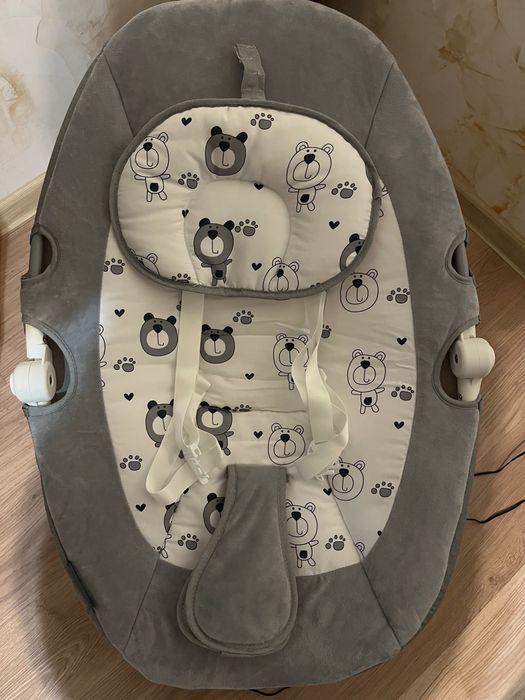 Електрически шезлонг-люлка"Oasis-Chipolino