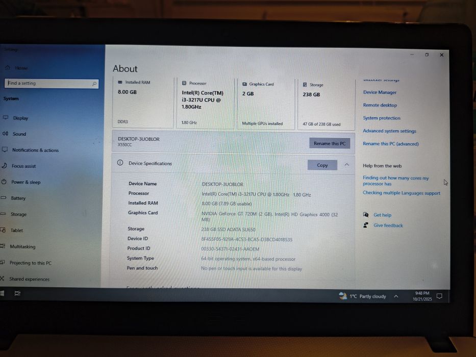Laptop ASUS i3 , hard SSD 238 GB, 8GB RAM, win 10 pro licență