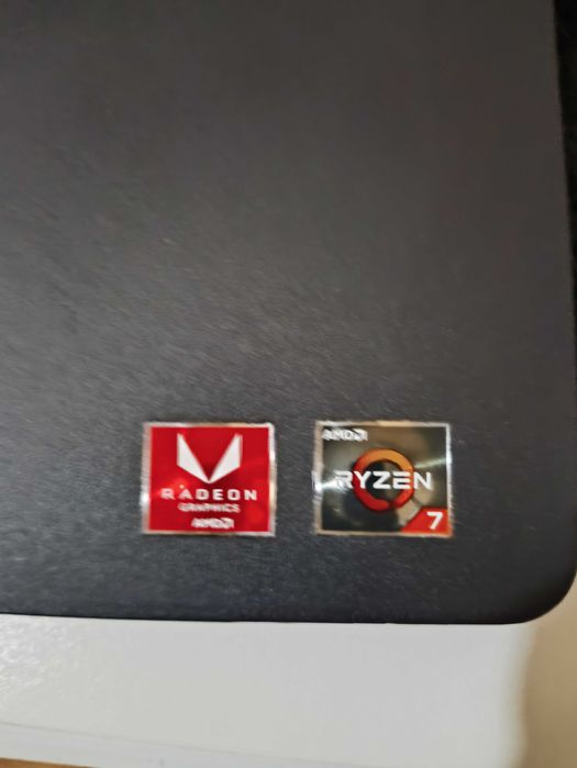 Dell Inspiron 3505 Ryzen 7