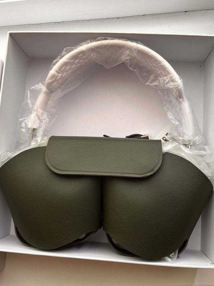 Продам AirPods Max в идеальном состояние