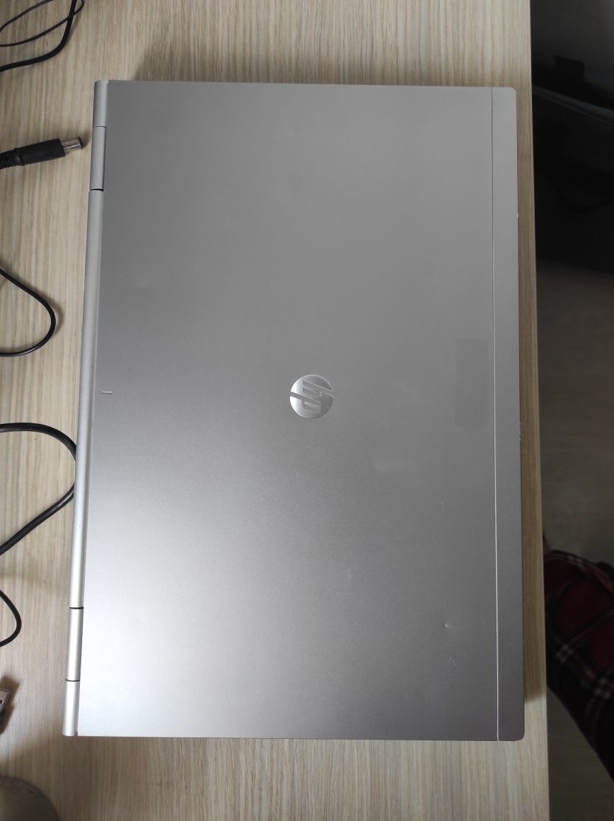 Laptop HP EliteBook 8560p 15.6" LED procesor Intel I5, 12mb Ram, hdd 5