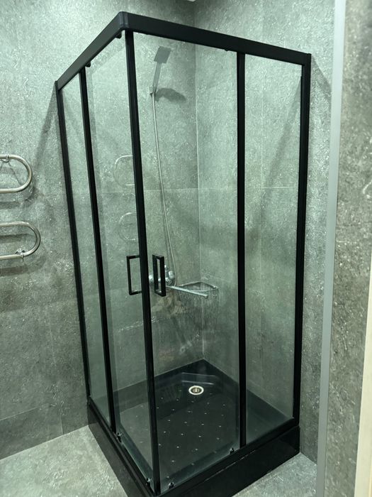 Душевая кабина б/у стеклянная