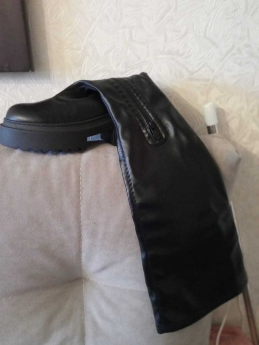 продам ботфорты /40 размер