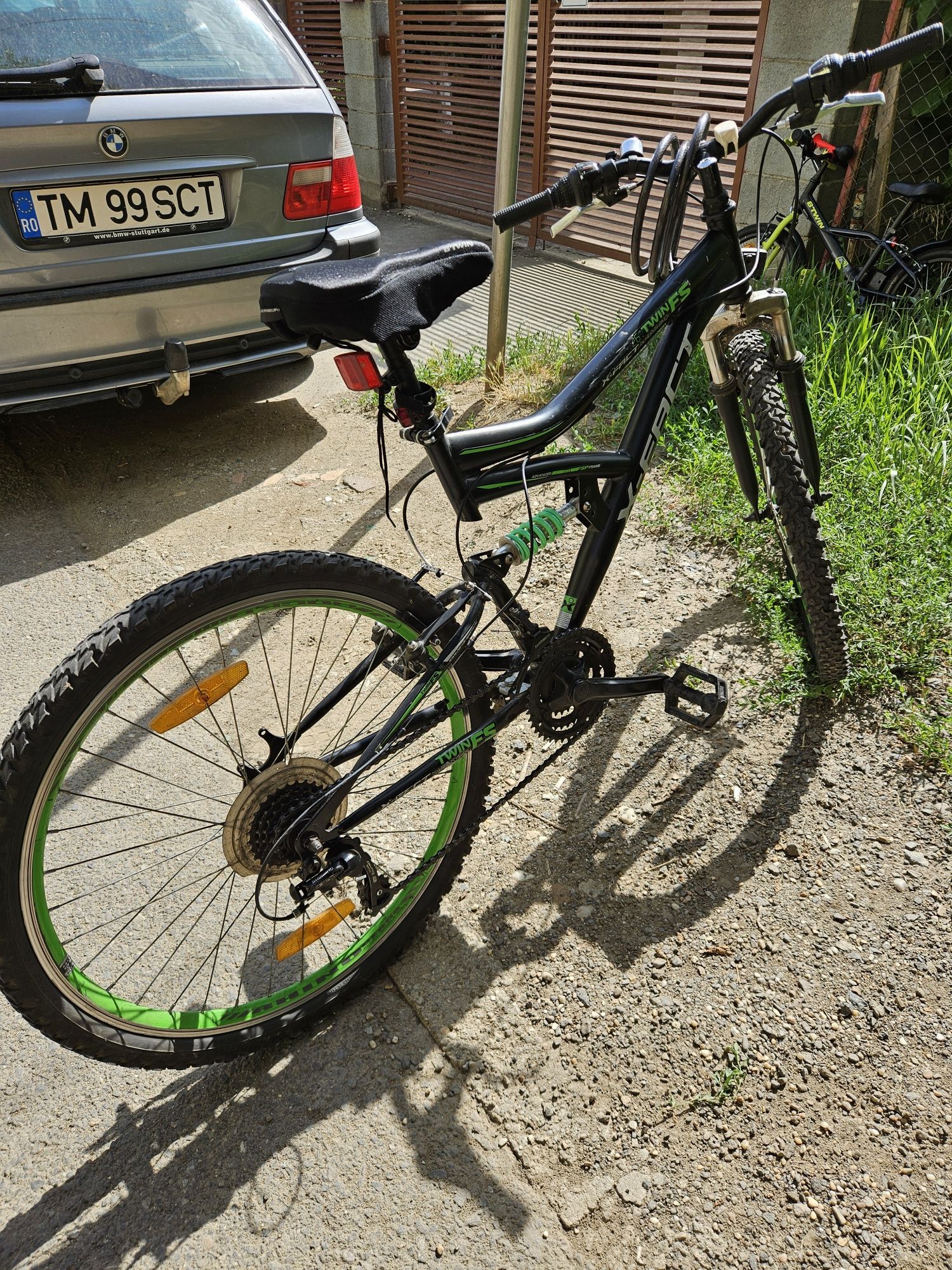 Vând bicicleta x-fact