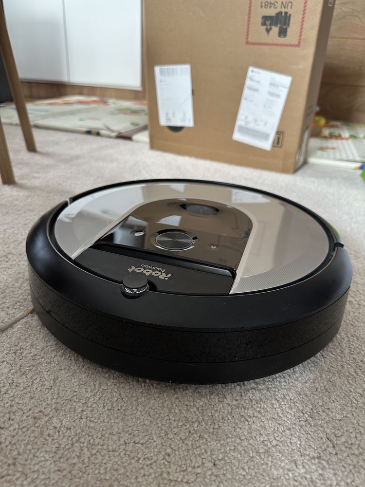 IRobot Roomba i7 - неразличим от нов