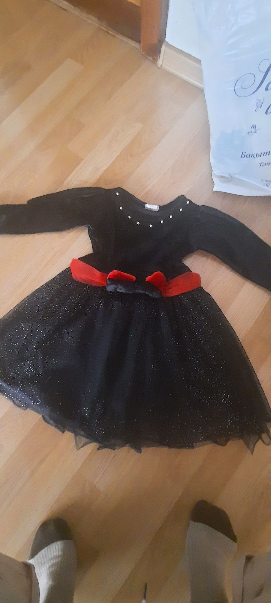 Платье черное детское