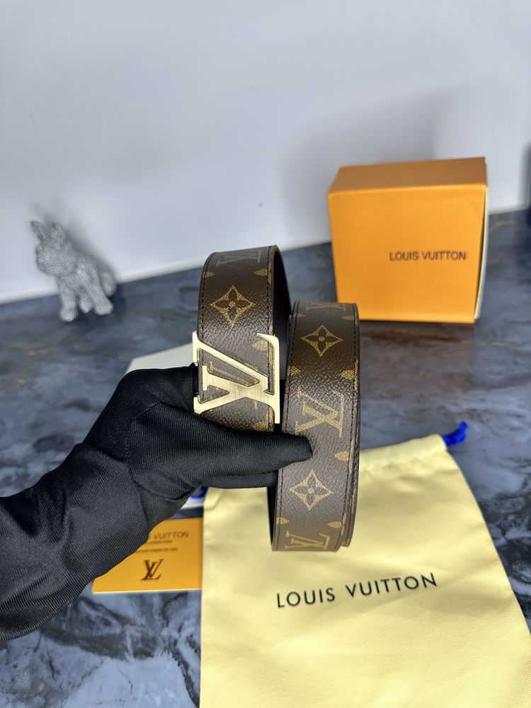 Curea Louis Vuitton piele canvas 100% cutie inclusă cadou